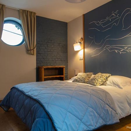 Les Patios Bed & Breakfast ล็องส์ ภายนอก รูปภาพ