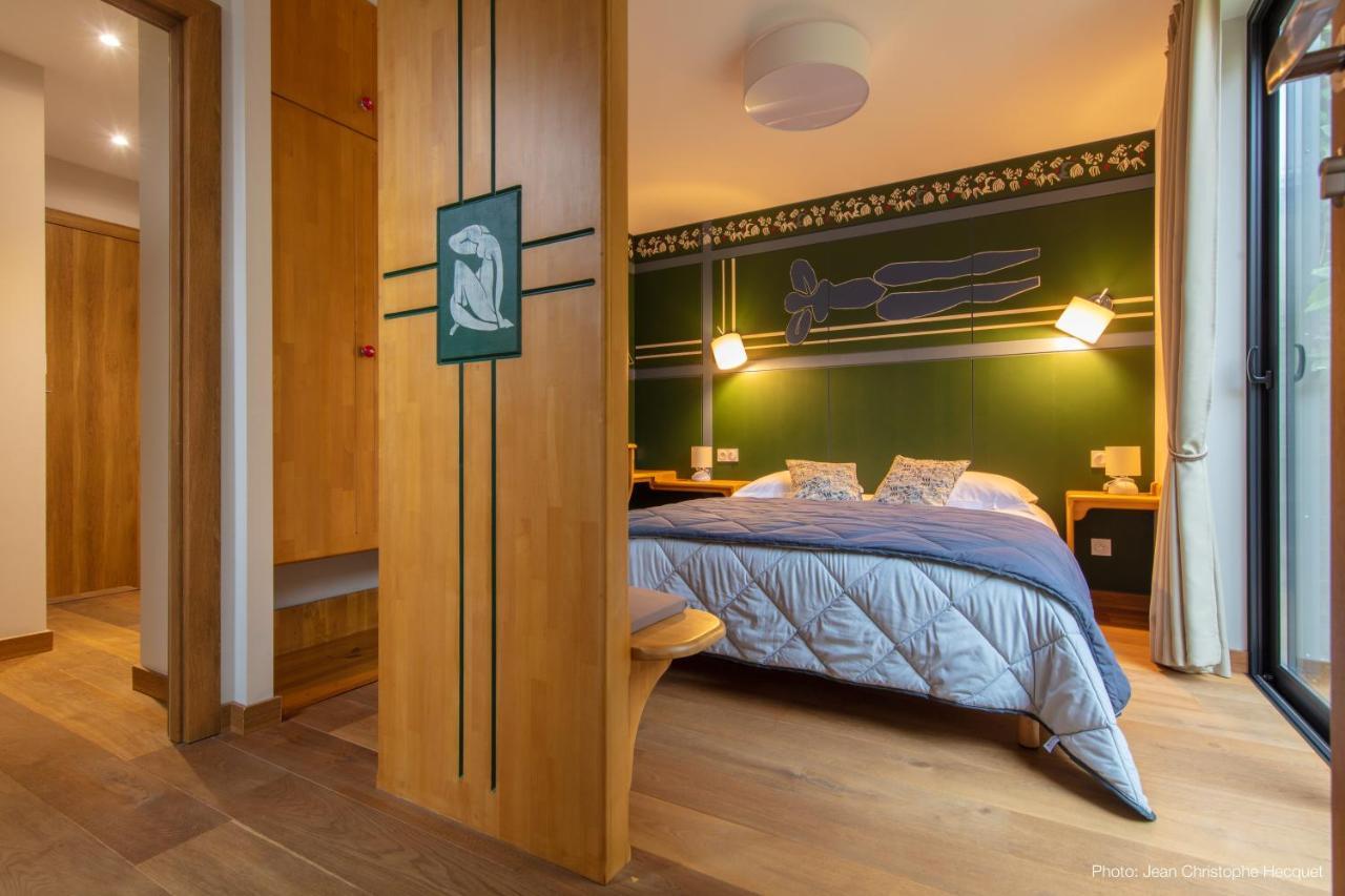 Les Patios Bed & Breakfast ล็องส์ ภายนอก รูปภาพ