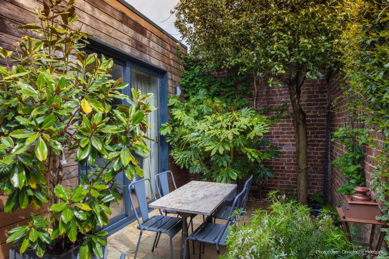 Les Patios Bed & Breakfast ล็องส์ ภายนอก รูปภาพ