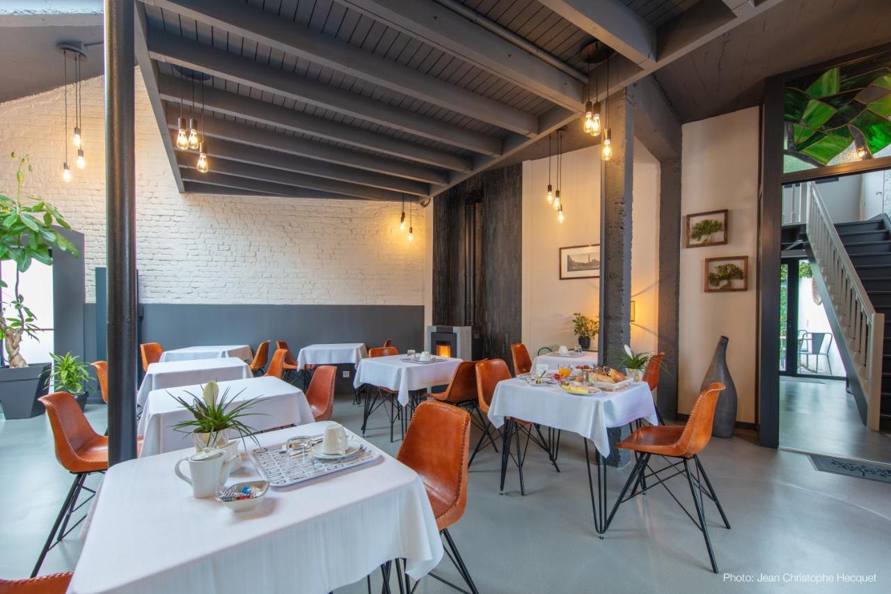 Les Patios Bed & Breakfast ล็องส์ ภายนอก รูปภาพ