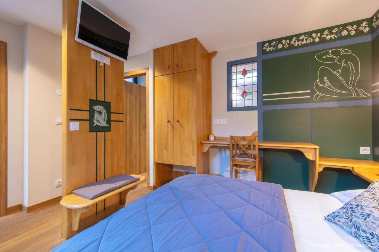 Les Patios Bed & Breakfast ล็องส์ ภายนอก รูปภาพ