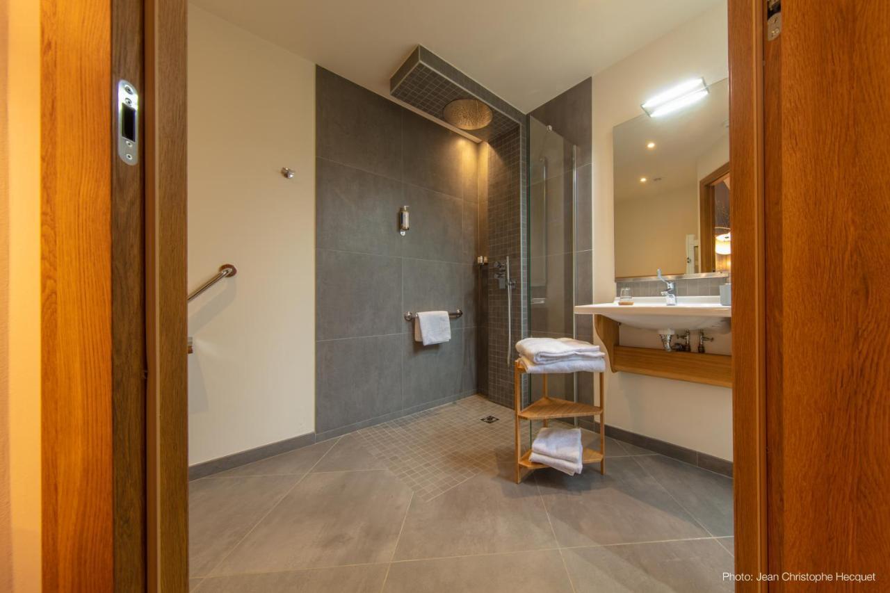 Les Patios Bed & Breakfast ล็องส์ ภายนอก รูปภาพ
