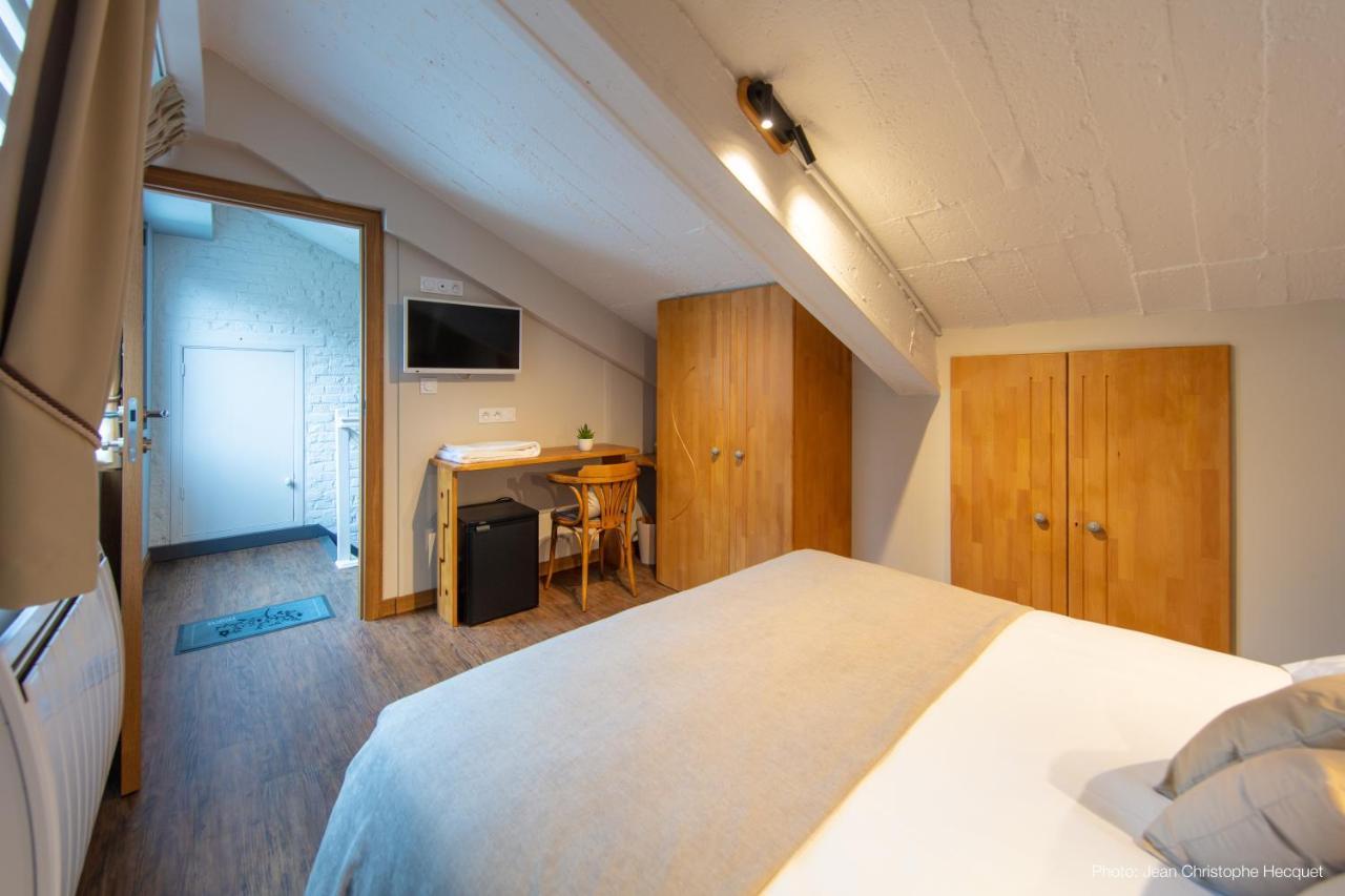 Les Patios Bed & Breakfast ล็องส์ ภายนอก รูปภาพ