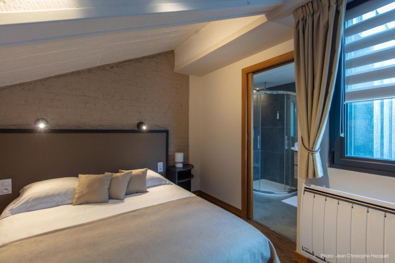 Les Patios Bed & Breakfast ล็องส์ ภายนอก รูปภาพ