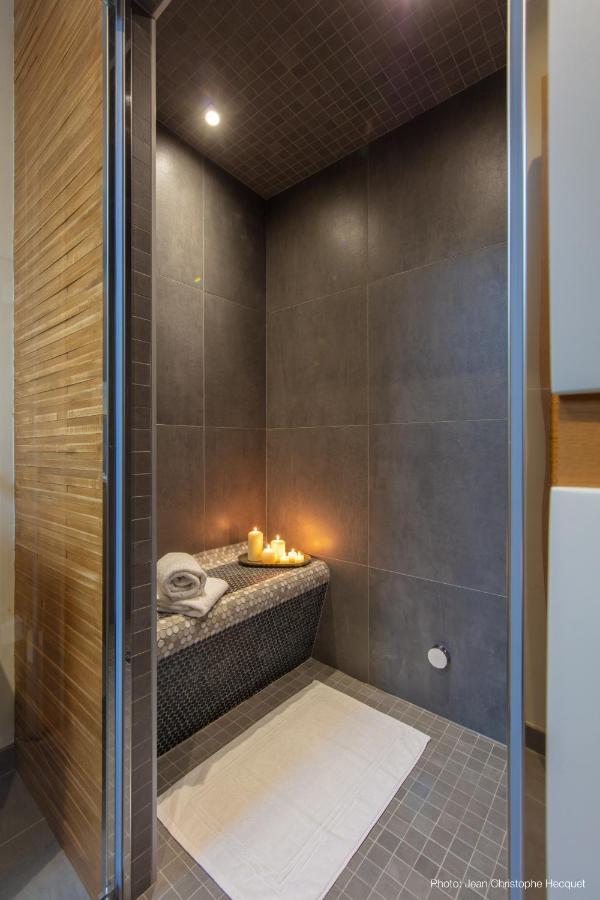 Les Patios Bed & Breakfast ล็องส์ ภายนอก รูปภาพ