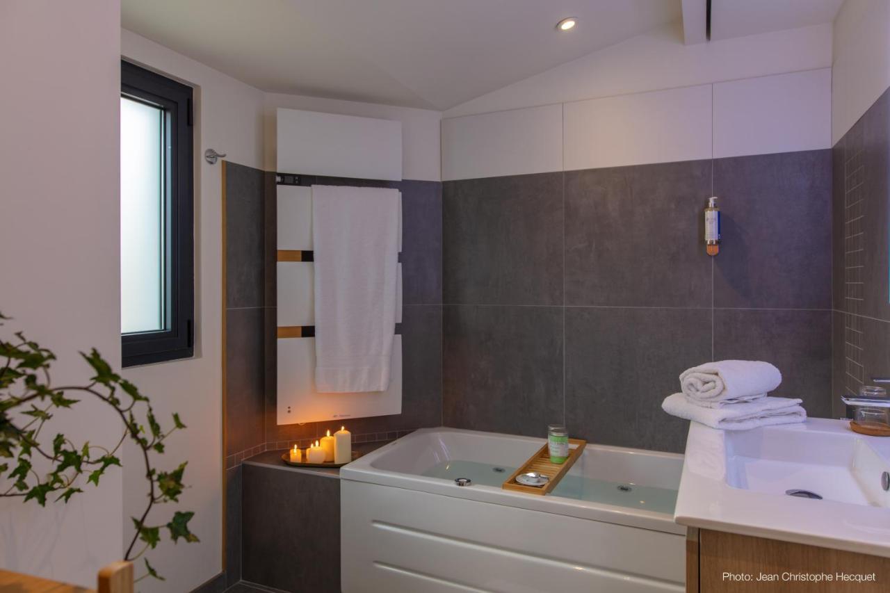 Les Patios Bed & Breakfast ล็องส์ ภายนอก รูปภาพ