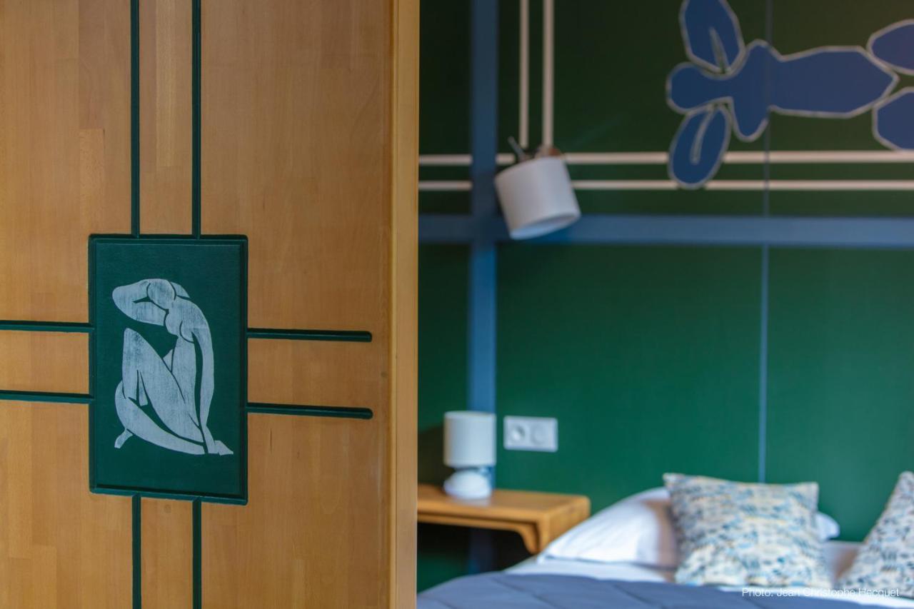 Les Patios Bed & Breakfast ล็องส์ ภายนอก รูปภาพ